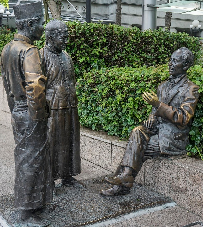 Communication_Statue_Sized
