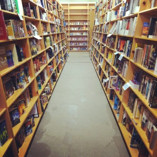 bookstore_aisle