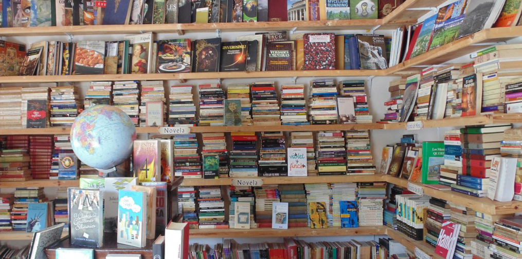bookstoreshelves